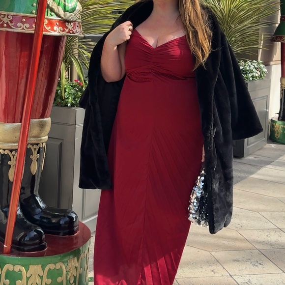 Abercrombie Red Dress TAllWorn Shoots Slight Signs Of Wear Will Call Out In Show - Picture 2 of 2